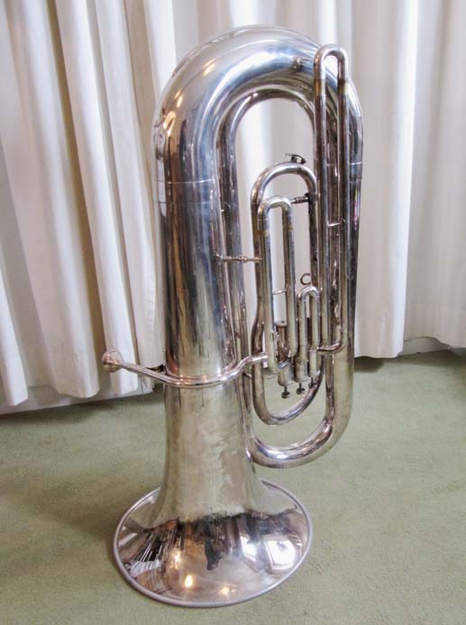 tuba.jpg